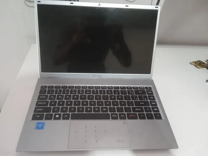 Notebook i3 memória de 8 GB