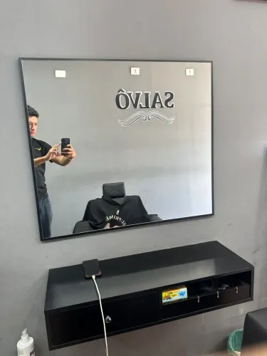 Vendo Espelho + Bancada para Barbearia