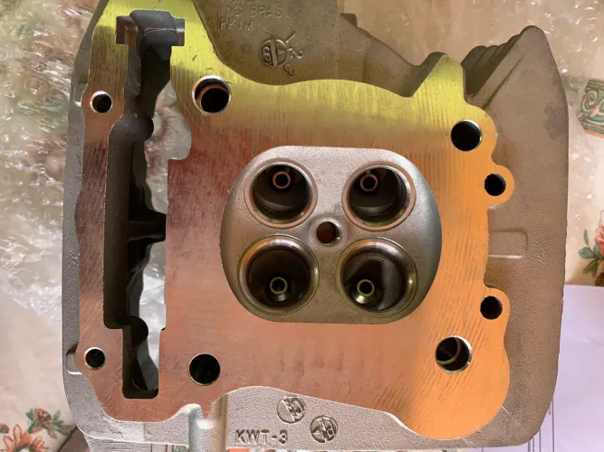 CABEÇOTE XRE E CB300 ORIGINAL 
