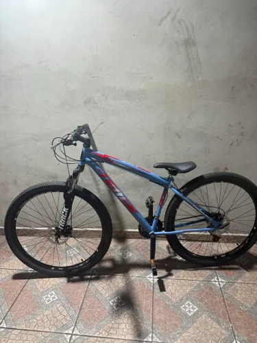 Bicicletas Track aro 29 com freio a disco e kit de marchas