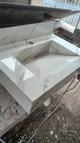 Bancada em porcelanato 