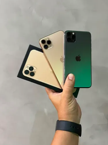 iPhone 11 Pro maxx com garantia - somos a melhor loja da região