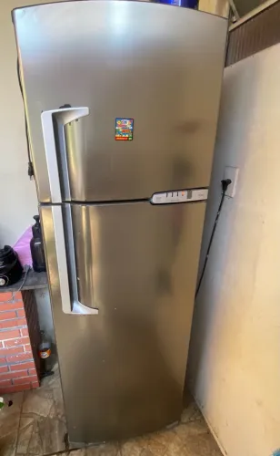 Geladeira Brastemp, 375L INOX