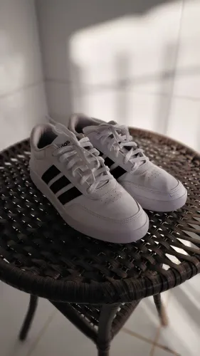 Tenis Adidas Breaknet