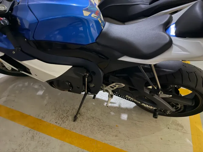Moto Suzuki GSX-r 1000