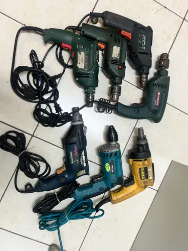 Máquinas de furar e emparafusadeiras