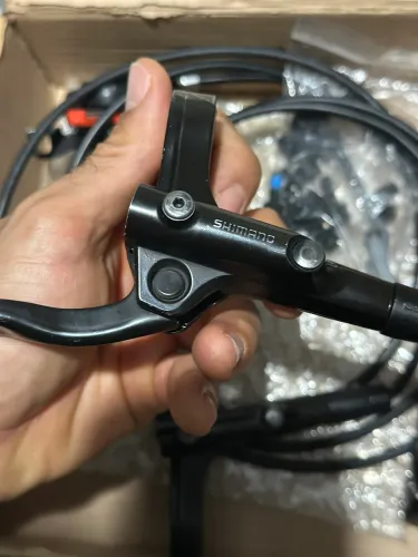 Freios Hidráulicos SHIMANO MT200