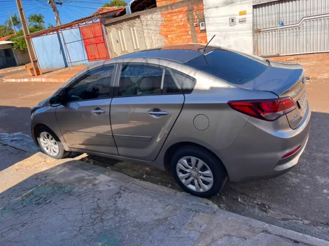 Hyundai HB20S C.plus/c.style1.0 Flex 12V Mec. 4P 2019