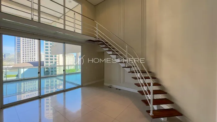 Duplex com vista, 183 m², 3 quartos sendo 3 suítes para alugar no bairro Brooklin/Berrini.
