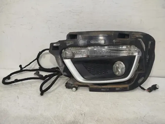 Farol Milha Esquerdo Compass 2018 A 2022 Original 26415 Preto