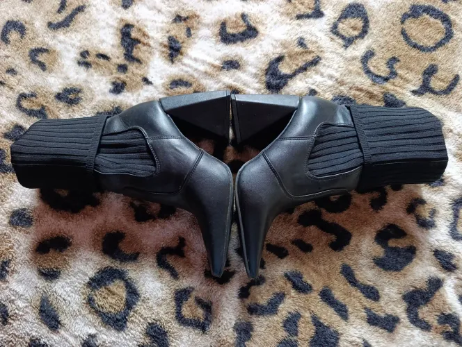 Bota 37