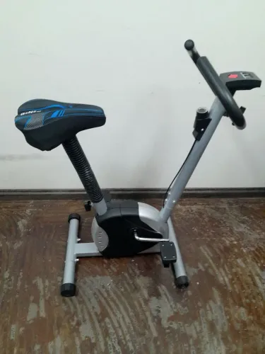 Bicicleta Ergométrica Semi-Nova