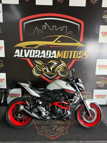 Yamaha Mt 03 