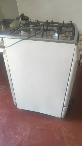 Fogão 4 bocas pouco usado
