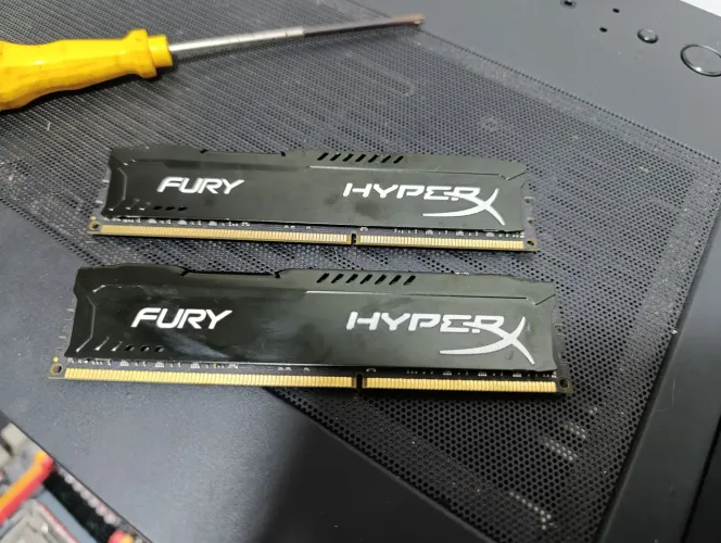 Kit memórias DDR3 Viper 16 GB
