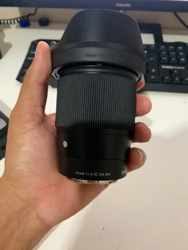 Lente Sigma 16mm F/1.4 Dc Dn Canon Ef-m
