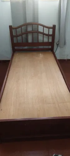 Cama de Solteiro em Madeira com 3 Gavetas - Resistente e Espaçosa!