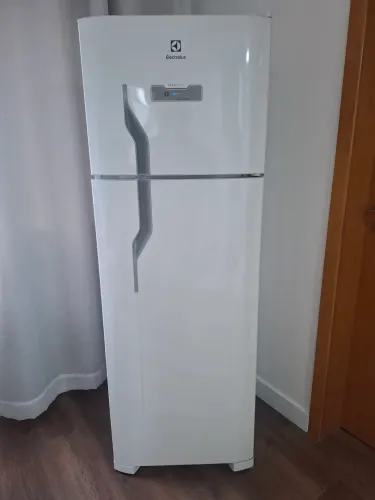 Geladeira Electrolux Frost Free 110V 310l