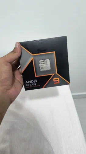 Processador Ryzen 9 9950X lacrado na garantia