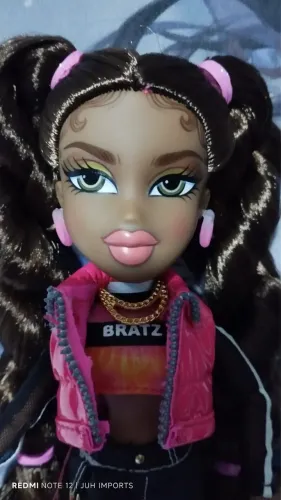 Boneca Sasha always Bratz