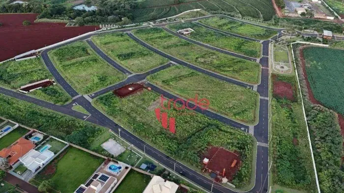 Terreno à Venda em Cravinhos com 392 m². Excelente Oportunidade! Só a 5 minutos de Ribeirã