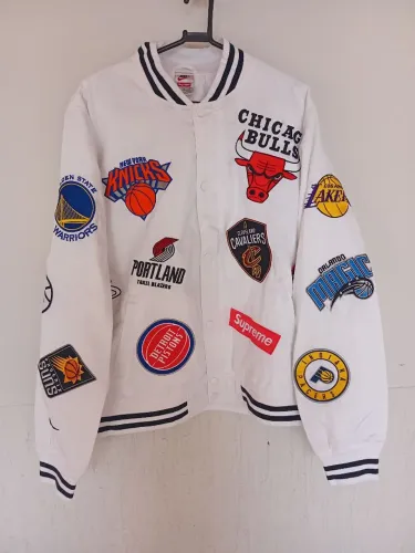 Jaqueta Supreme x Nike x Nba - M - Branco