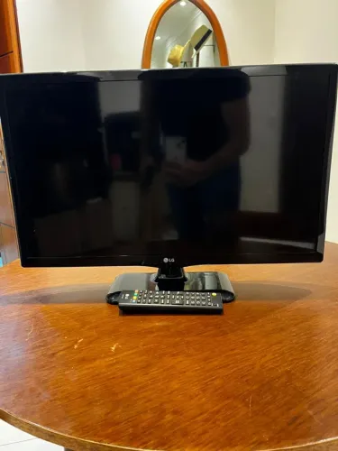 Linda Tv LG 23" Led monitor, pouco usado.