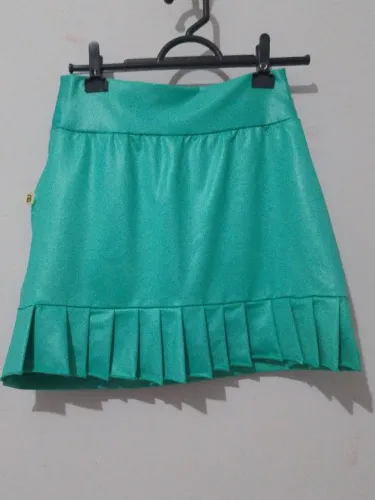 Minisaia feminina adulto