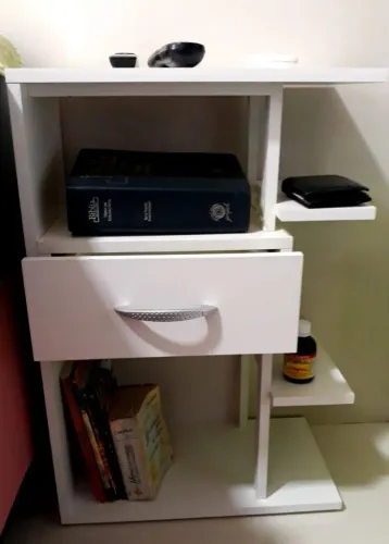 Mesa de cabeceira 