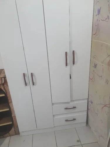 Roupeiro  de solteiro semi novo 