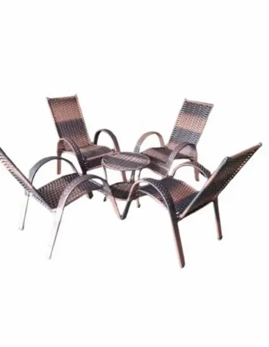 Jogo de mesa com cadeiras novas