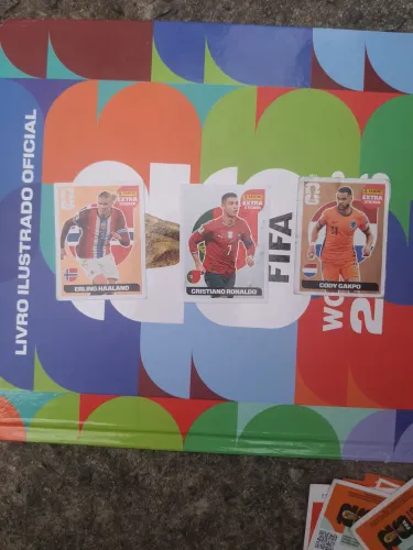 3 LEGEND SENDO ELAS CRISTIANO RONALDO PRATA HALLAND BRONZE E CODY GAPO BRONZE