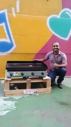 CHAPA INDÚSTRIAL A GÁS 80 CM LINHA DEGUSTE VENÂNCIO