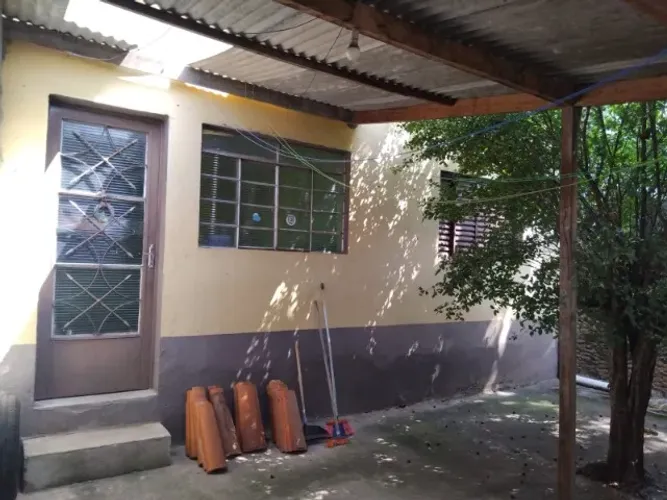 Duas Casas mais Kitnet à Venda na Vila Nova Sorocaba