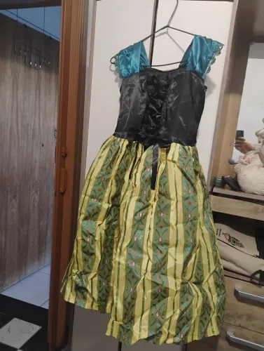 Vestido Ana da Frozen infantil Tamanho P (idade 8 anos)