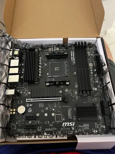 Placa mãe msi b550