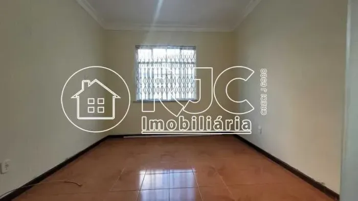 Excelente sala-quarto na Tijuca