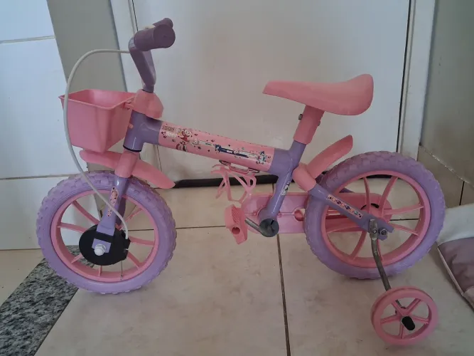 Bicicleta infantil Menina
