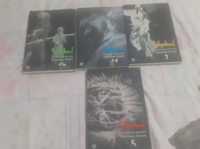 3 MANGÁS VAGABOND ED CONRAD LEIA O ANÚNCIO