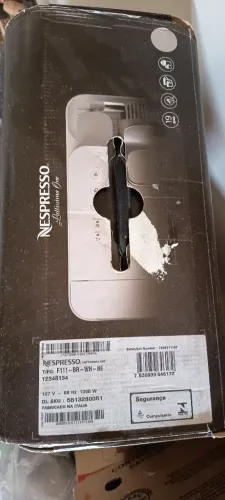 CAFETEIRA NESPRESSO