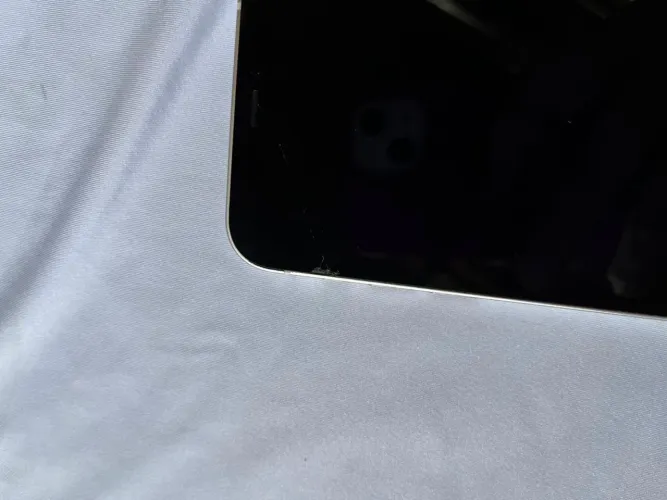 IPHONE 12 de 1.500 reais