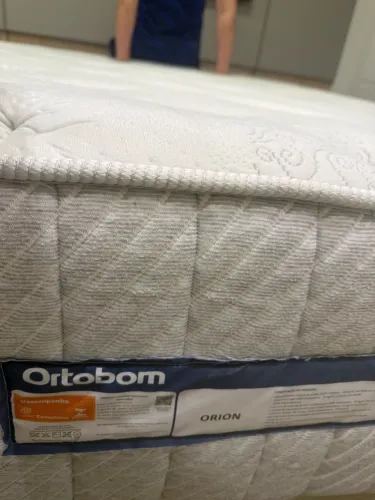 Cama com box