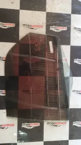 Vidro traseiro esquerdo palio 03