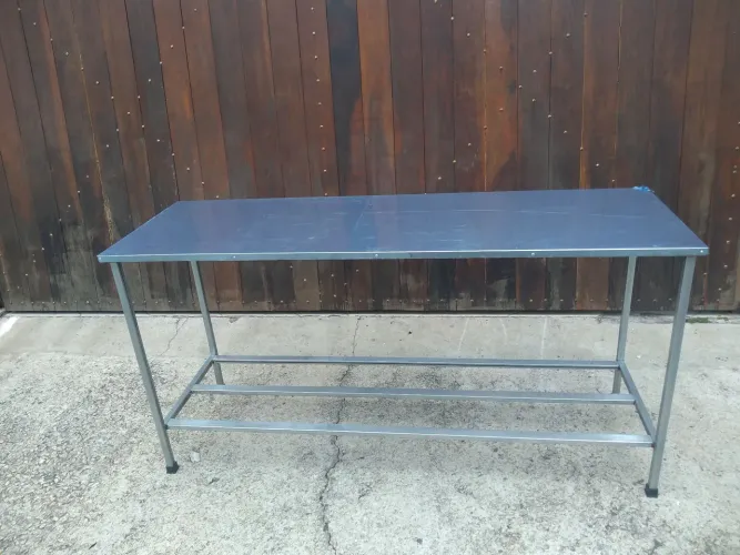 Fabricação de mesas inox 