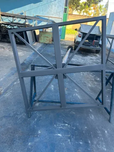 Pé de caixa de água 1.000 litros ou 500 litros