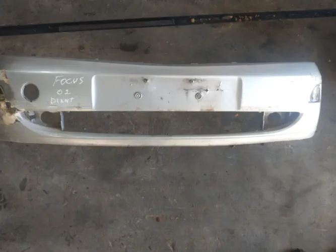 Parachoque dianteiro Ford/focus 2002 original 