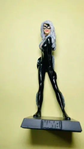 Black Cat / Gata Negra - Marvel Super Heroes Eaglemoss Figurine - miniatura altura 9 cm