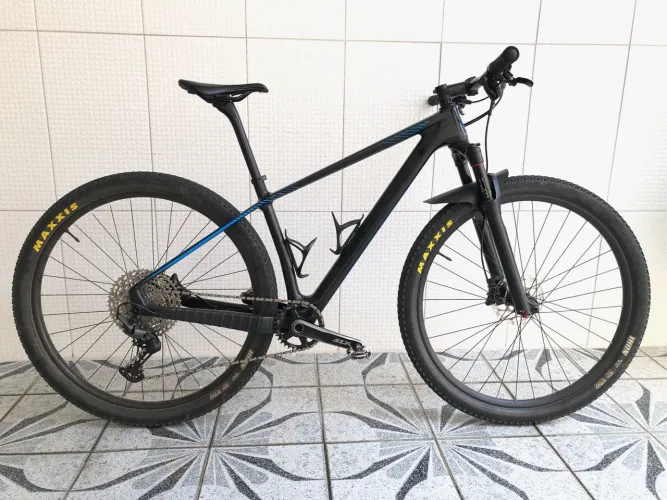 Bike Groove Carbon 17 muito nova 