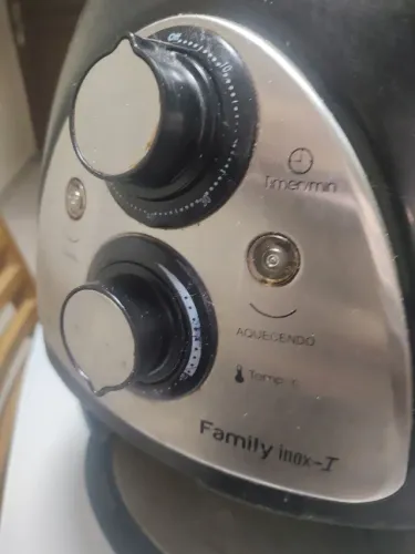 Airfryer Mondial 4lts sem o cesto.