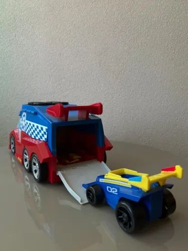 Carro de corrida patrulha canina 